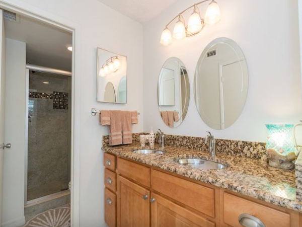 Beachfront Value Two Bedroom Condo Sleeps 6 Guests
